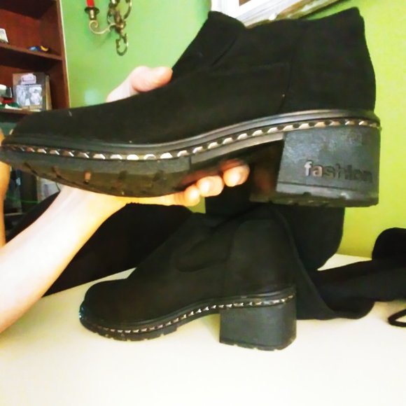 Sz 7 Black Over the knee Boot With Pearl Embellishment - Picture 5 of 9